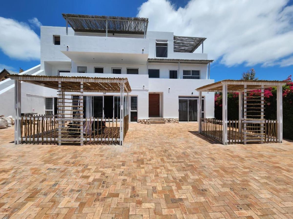 Langebaan Guest House Exteriör bild